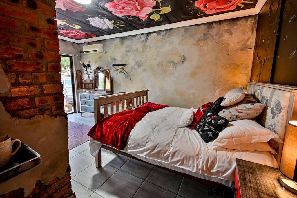 Iszis Guest House Bloemfontein Buitenkant foto