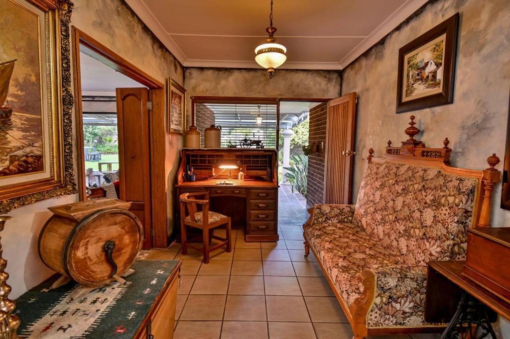 Iszis Guest House Bloemfontein Buitenkant foto